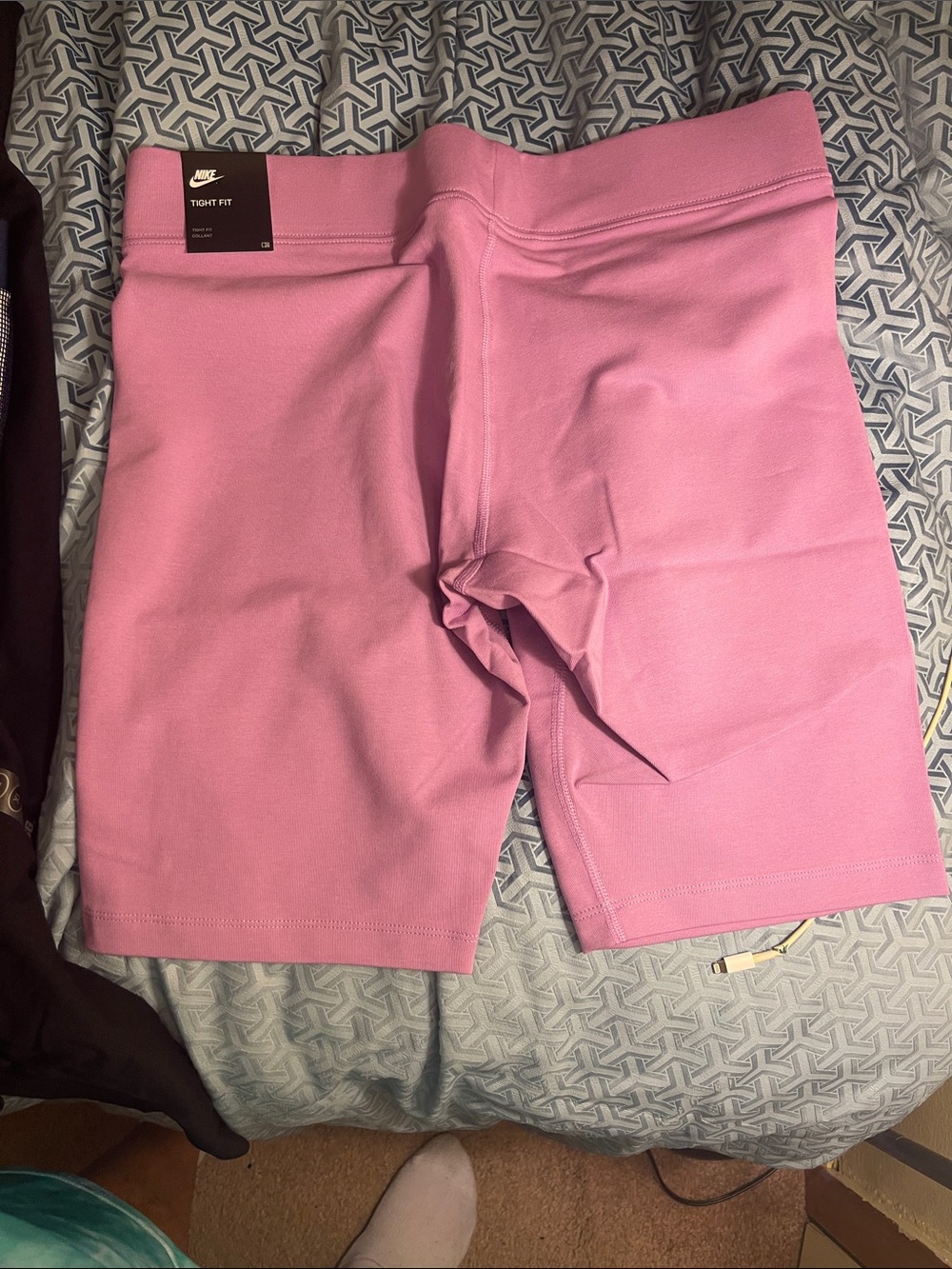 Nike women’s short - Picture 3 of 4